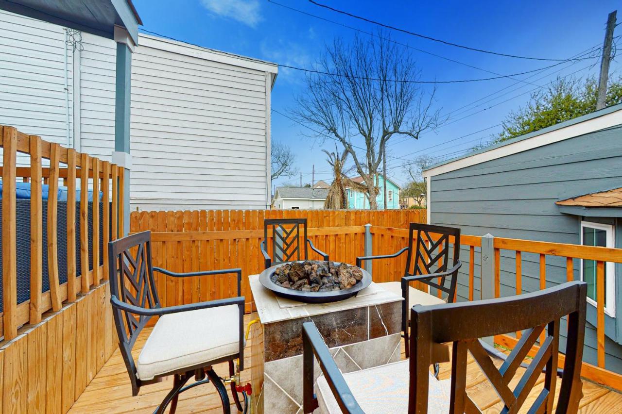 Fun In The Sun Villa Galveston Exterior foto